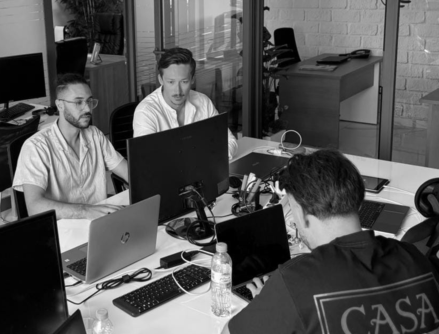 Team working at Appstronaute